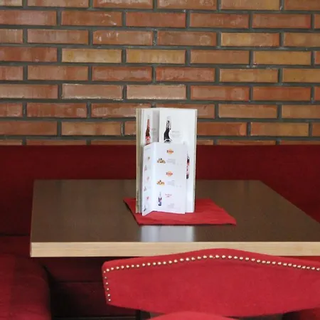 Hotel Lachtalhaus 3*